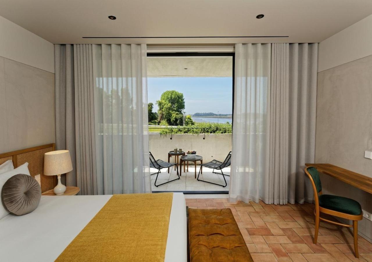 Montebelo Vista Alegre Ilhavo Hotel Extérieur photo A room at the hotel